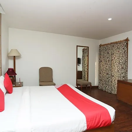 Oyo 27008 Paradise Gateway-3
